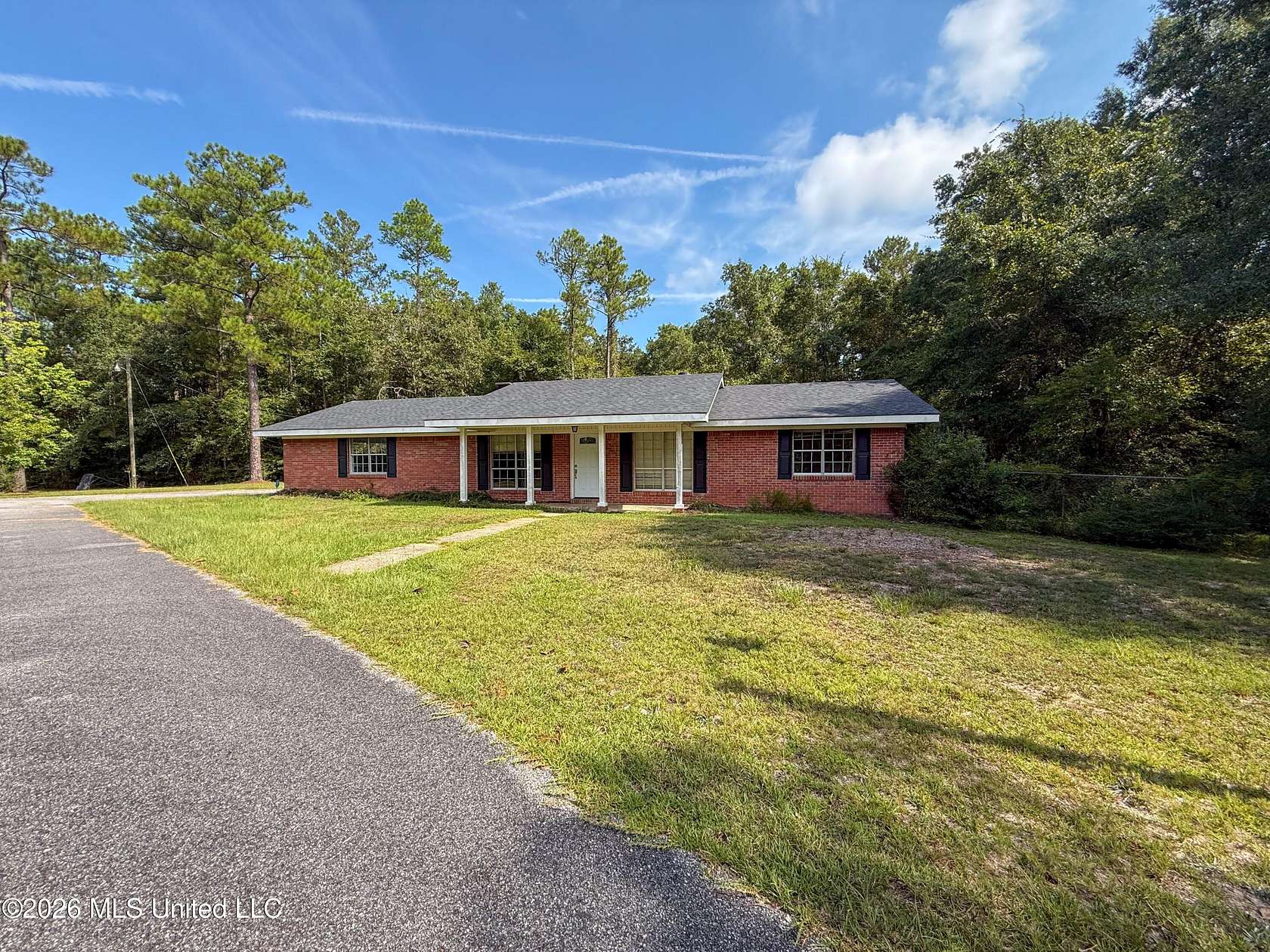 2.5 Acres of Land with Home for Lease in Lucedale, Mississippi