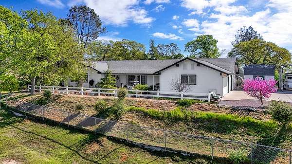 2.3 Acres of Land with Home for Sale in Coarsegold, California