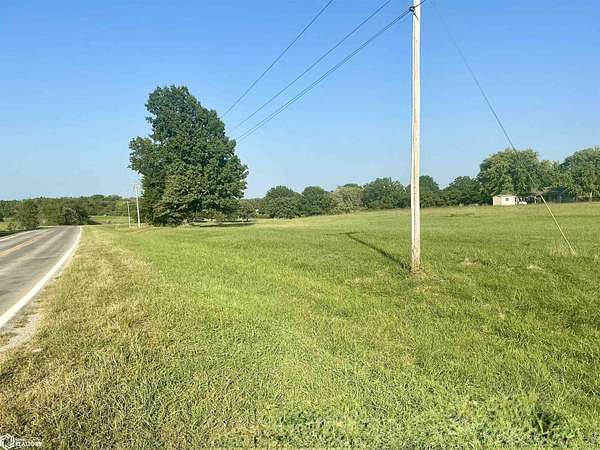 7.47 Acres of Residential Land for Sale in Moravia, Iowa