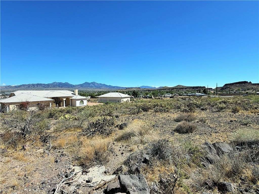 1 Acre of Land for Sale in Kingman, Arizona