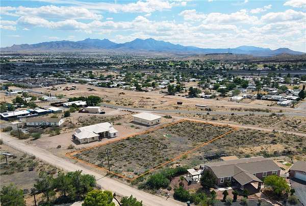 1 Acre of Land for Sale in Kingman, Arizona