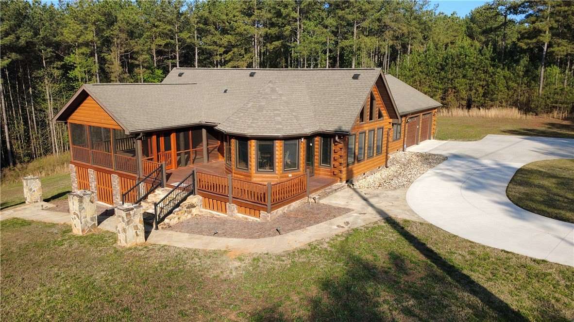 2.76 Acres of Land with Home for Sale in West Union, South Carolina