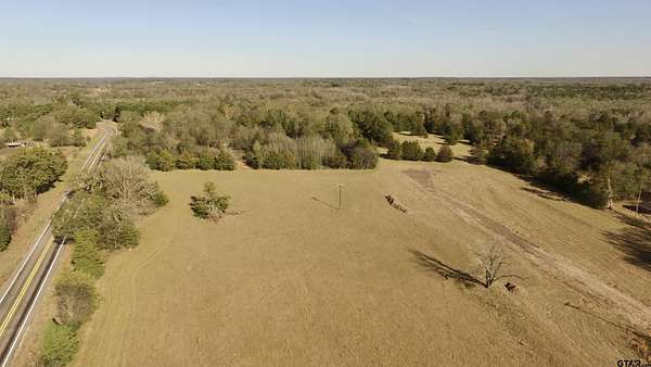 16.7 Acres of Recreational & Residential Land for Sale in Leesburg, Texas