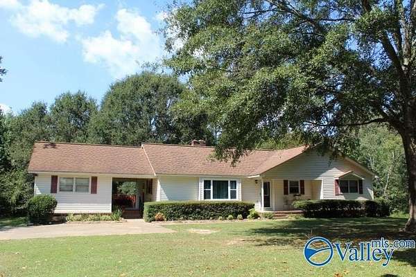 2.8 Acres of Land with Home for Sale in Arab, Alabama