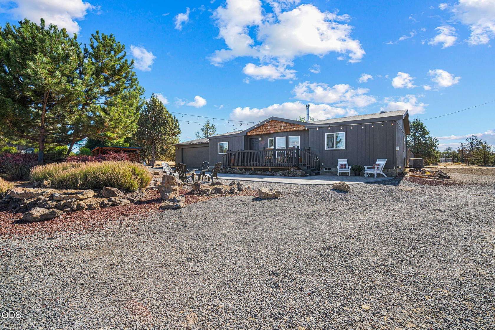 1.6 Acres of Land with Home for Sale in Terrebonne, Oregon