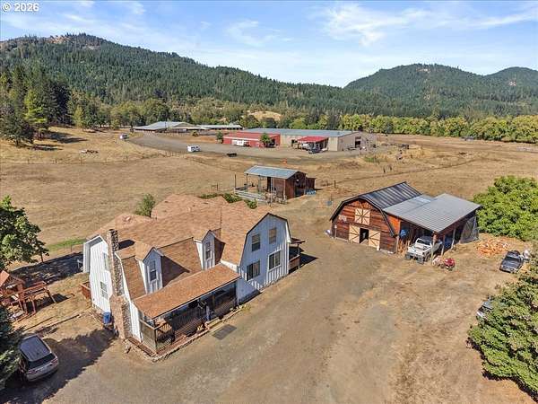 6 Acres of Land with Home for Sale in Tenmile, Oregon