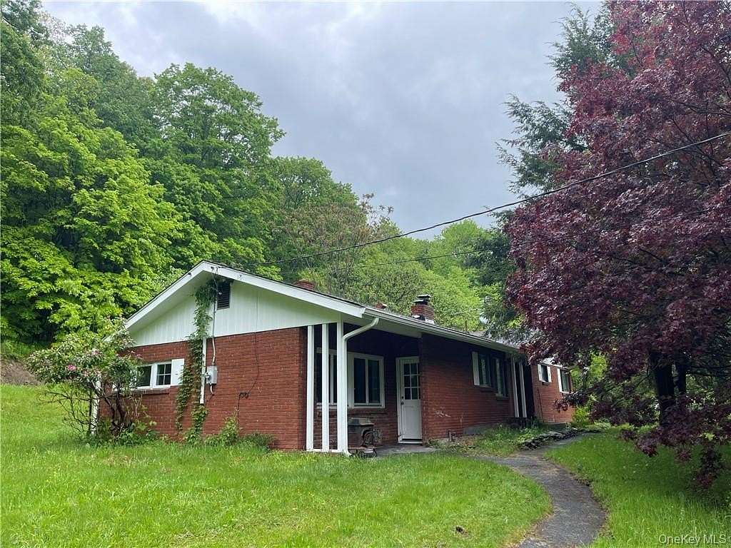 5.9 Acres of Land with Home for Lease in Middletown, New York