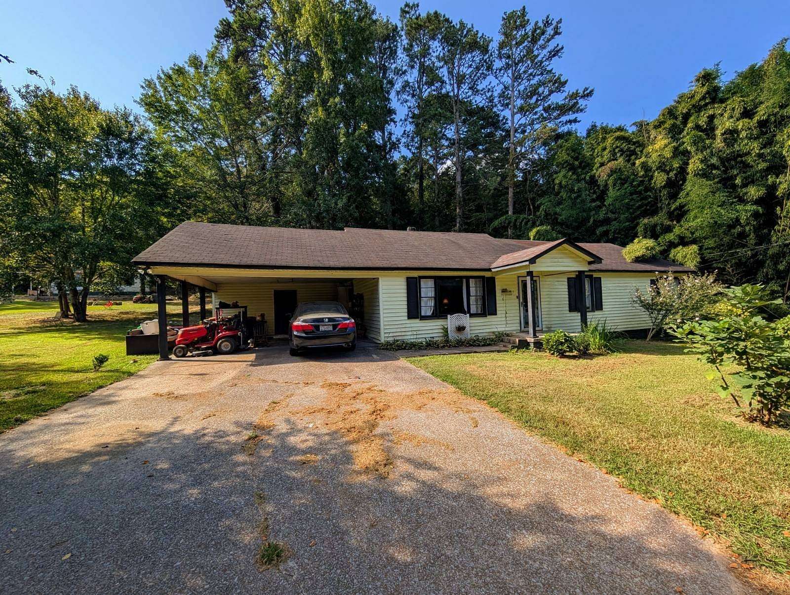3 Acres of Land with Home for Auction in Glencoe, Alabama