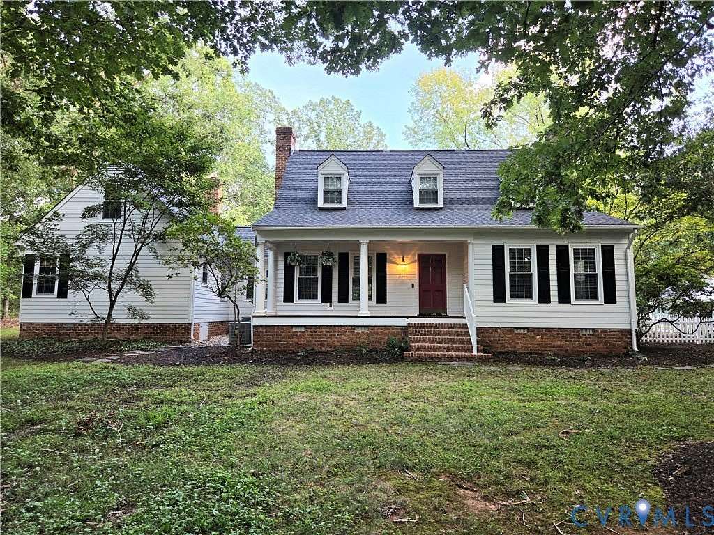 5.5 Acres of Land with Home for Sale in Powhatan, Virginia