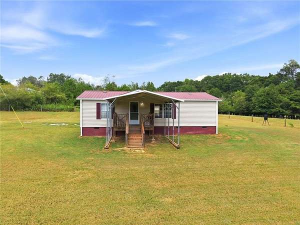 5 Acres of Land with Home for Sale in Colbert, Georgia