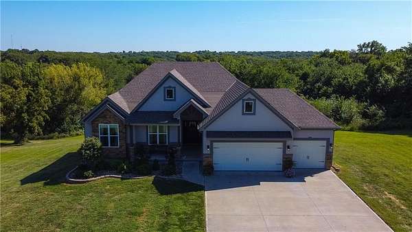 5 Acres of Land with Home for Sale in St. Joseph, Missouri