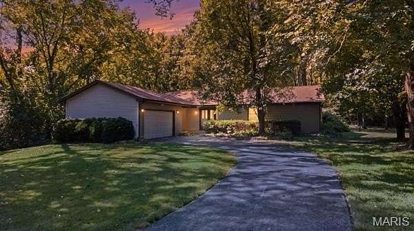5 Acres of Land with Home for Sale in St. Louis, Missouri