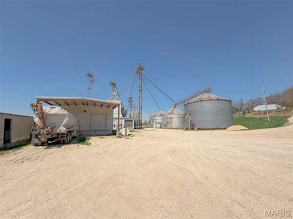 2 Acres of Commercial Land for Sale in Pleasant Hill, Illinois