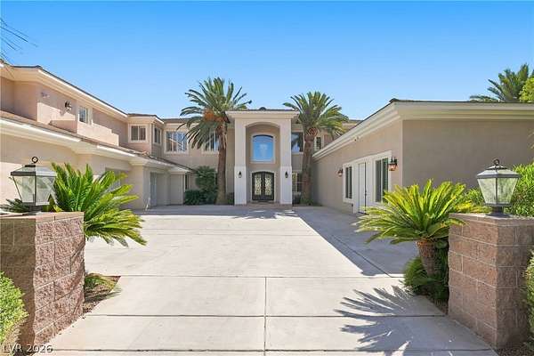 2.1 Acres of Land with Home for Sale in Las Vegas, Nevada