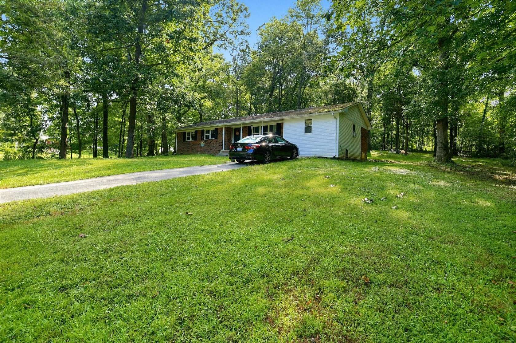 2.16 Acres of Land with Home for Sale in Beaver Dam, Kentucky