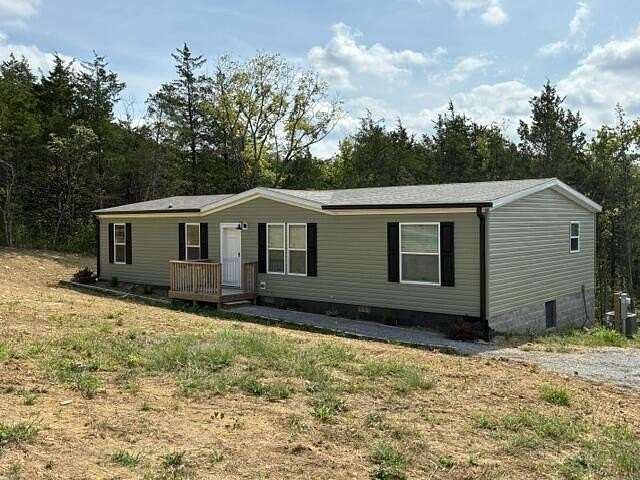 10.4 Acres of Recreational Land with Home for Sale in Harrodsburg, Kentucky