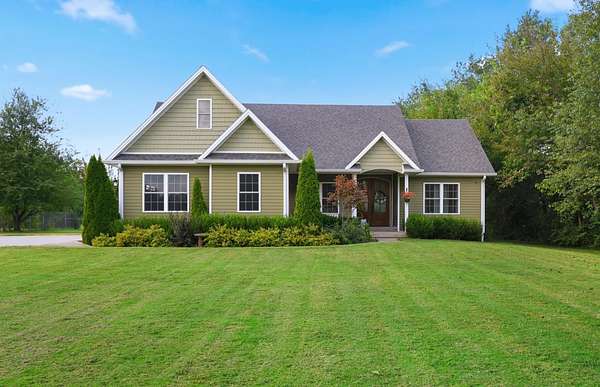 5.52 Acres of Land with Home for Sale in Harrodsburg, Kentucky