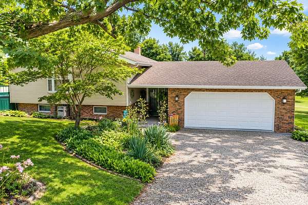 3.75 Acres of Land with Home for Sale in Hopedale, Illinois