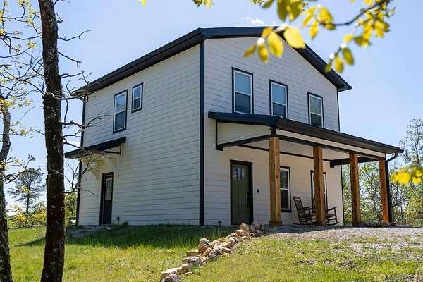 1.8 Acres of Land with Home for Sale in Hot Springs, Arkansas