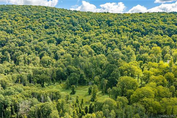 84.3 Acres of Land for Sale in Pawling, New York