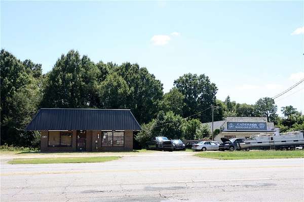 8.82 Acres of Commercial Land for Sale in Anderson, South Carolina