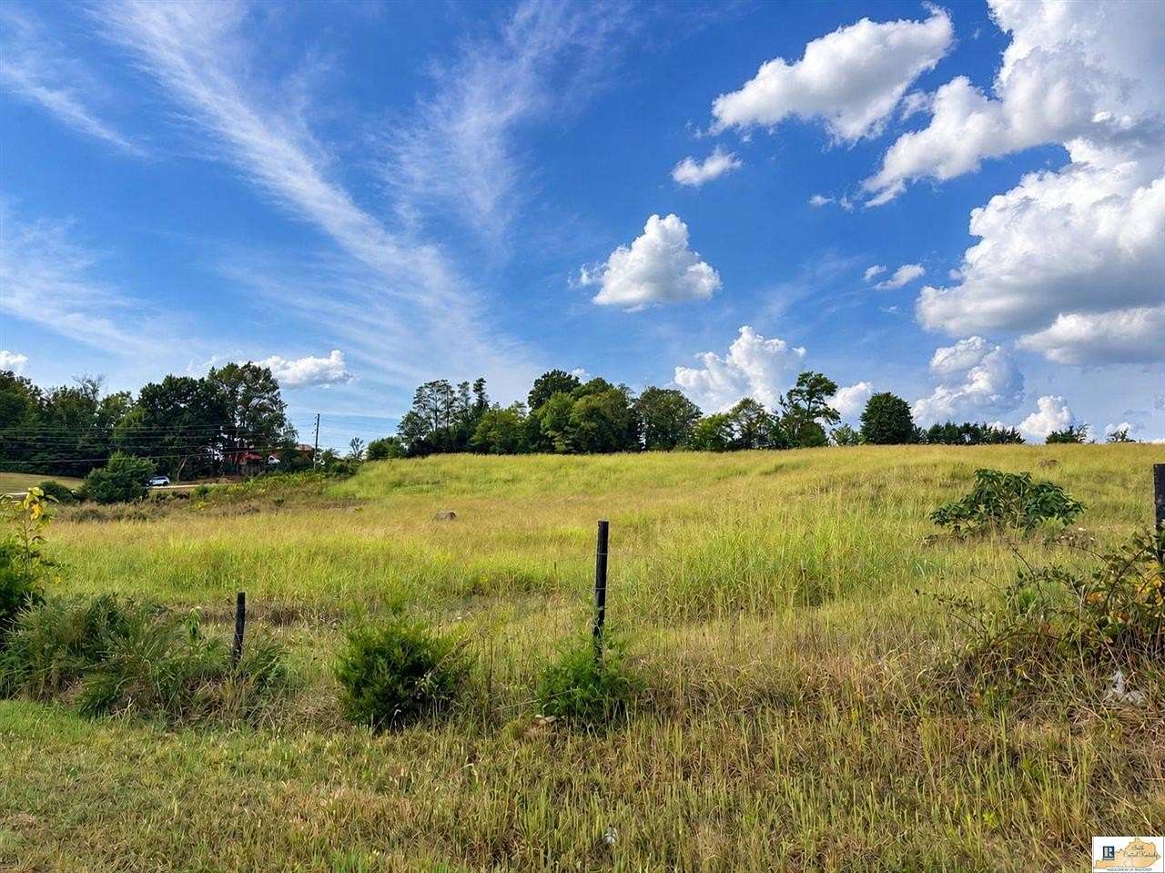 10 Acres of Land for Sale in Glasgow, Kentucky