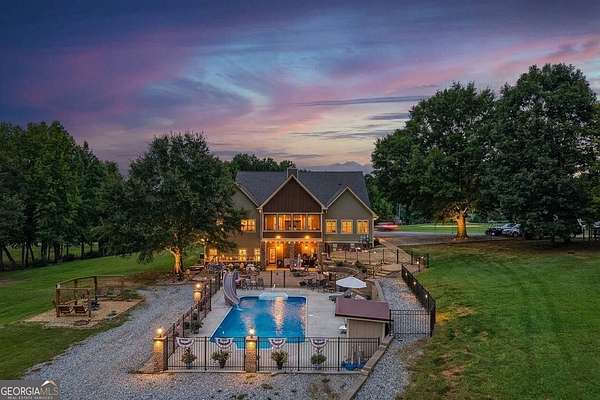 8 Acres of Land with Home for Sale in Cleveland, Georgia