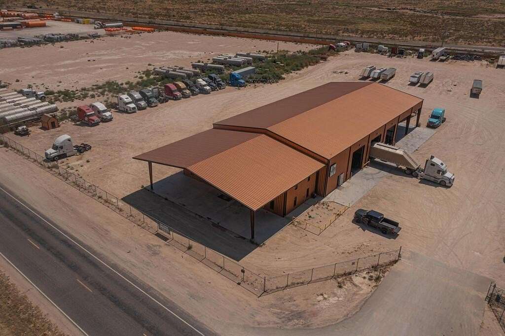 5.25 Acres of Improved Commercial Land for Sale in Odessa, Texas