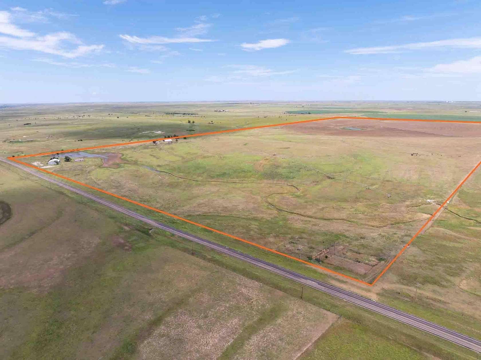 317 Acres of Agricultural Land for Sale in Follett, Texas