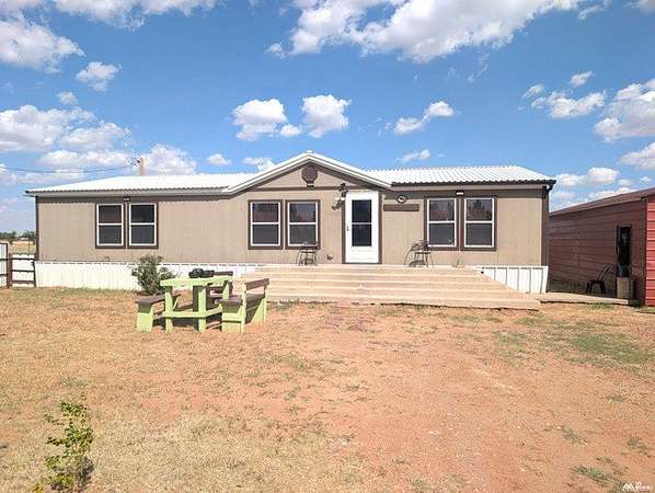 8.22 Acres of Land with Home for Sale in Portales, New Mexico