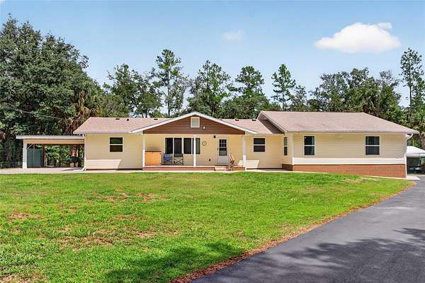 18.4 Acres of Land with Home for Sale in Silver Springs, Florida