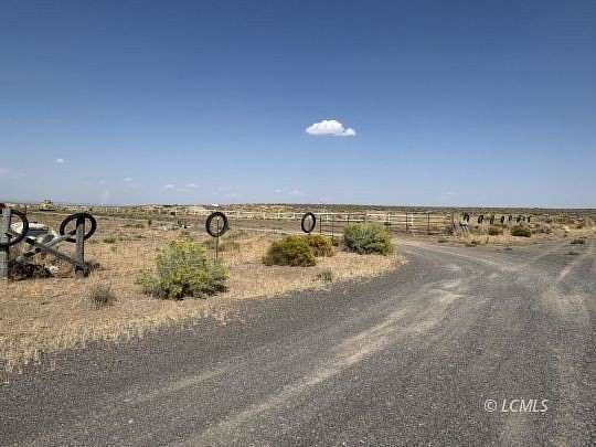 20 Acres of Recreational & Residential Land for Sale in Christmas Valley, Oregon