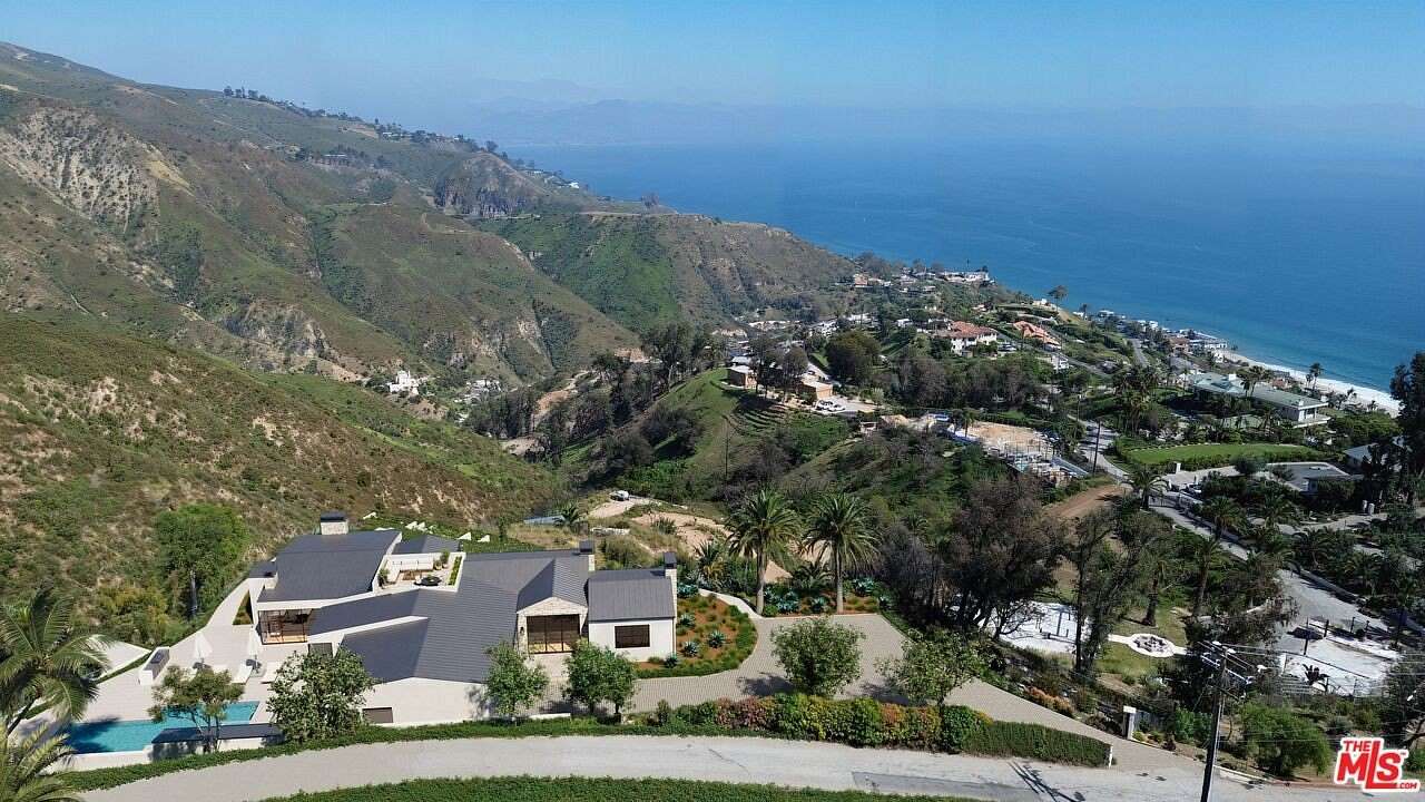 1.73 Acres of Residential Land for Sale in Malibu, California