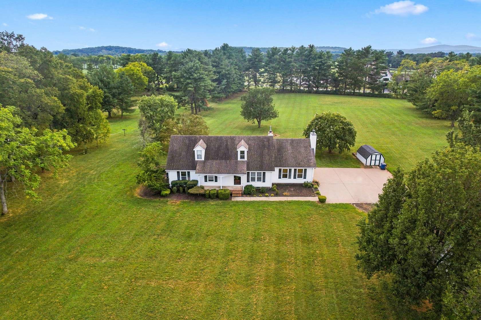 4.9 Acres of Land with Home for Auction in Murfreesboro, Tennessee