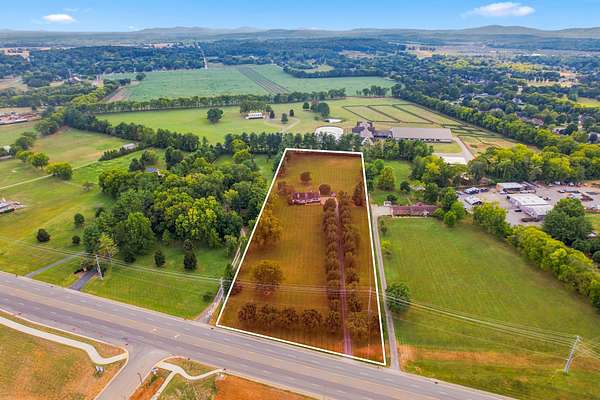 4.9 Acres of Land with Home for Auction in Murfreesboro, Tennessee