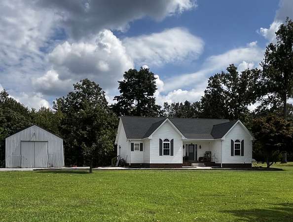 4.13 Acres of Land with Home for Sale in Portland, Tennessee