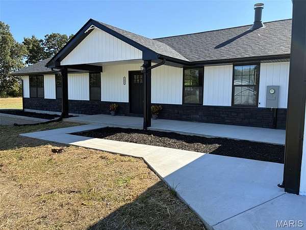 1.5 Acres of Land with Home for Sale in Farmington, Missouri