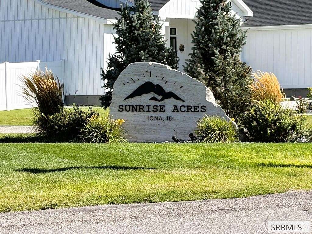 1 Acre of Residential Land for Sale in Iona, Idaho