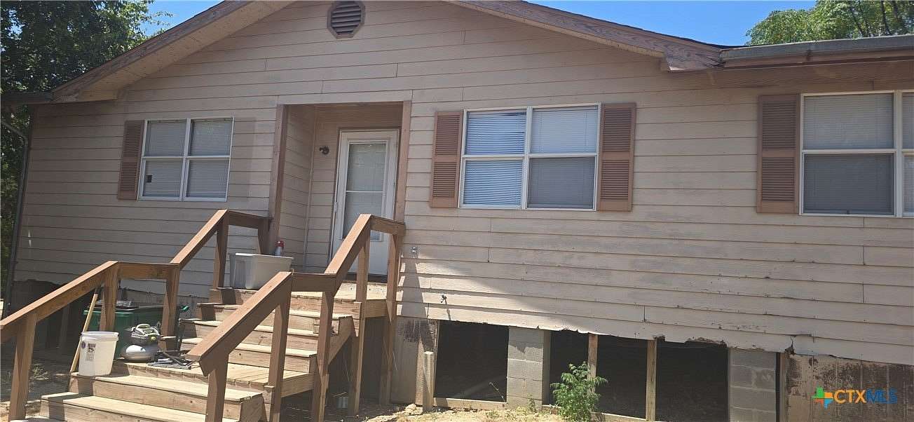 5.78 Acres of Land with Home for Sale in Killeen, Texas