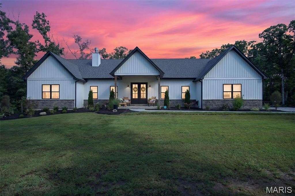 30.1 Acres of Recreational Land with Home for Sale in Warrenton, Missouri