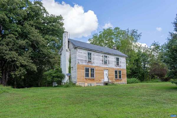 11 Acres of Recreational Land with Home for Sale in Dillwyn, Virginia