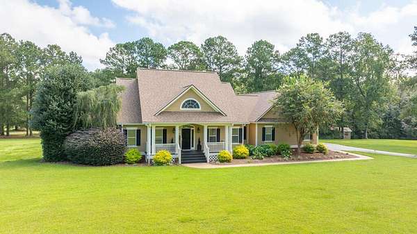 3.62 Acres of Land with Home for Sale in Cairo, Georgia