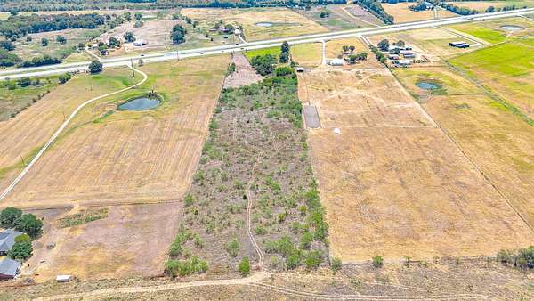 7.84 Acres of Land for Sale in Dawson, Texas