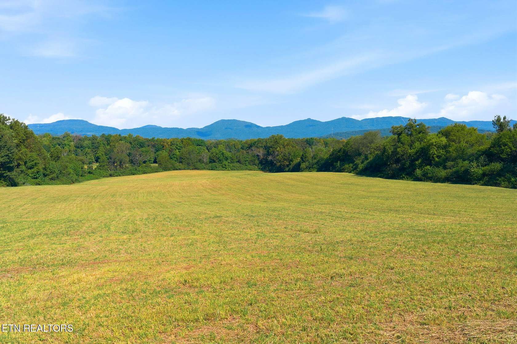 16.5 Acres of Agricultural Land for Sale in Oliver Springs, Tennessee