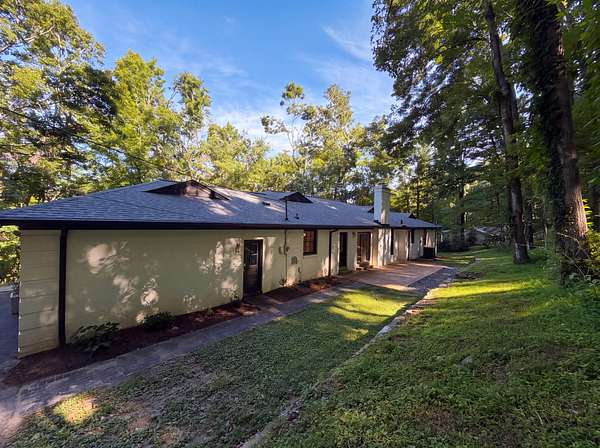2.64 Acres of Land with Home for Sale in Nashville, Tennessee