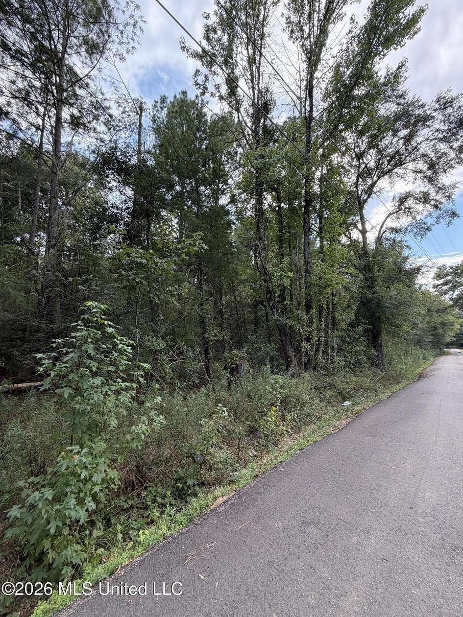 3.5 Acres of Residential Land for Sale in Canton, Mississippi