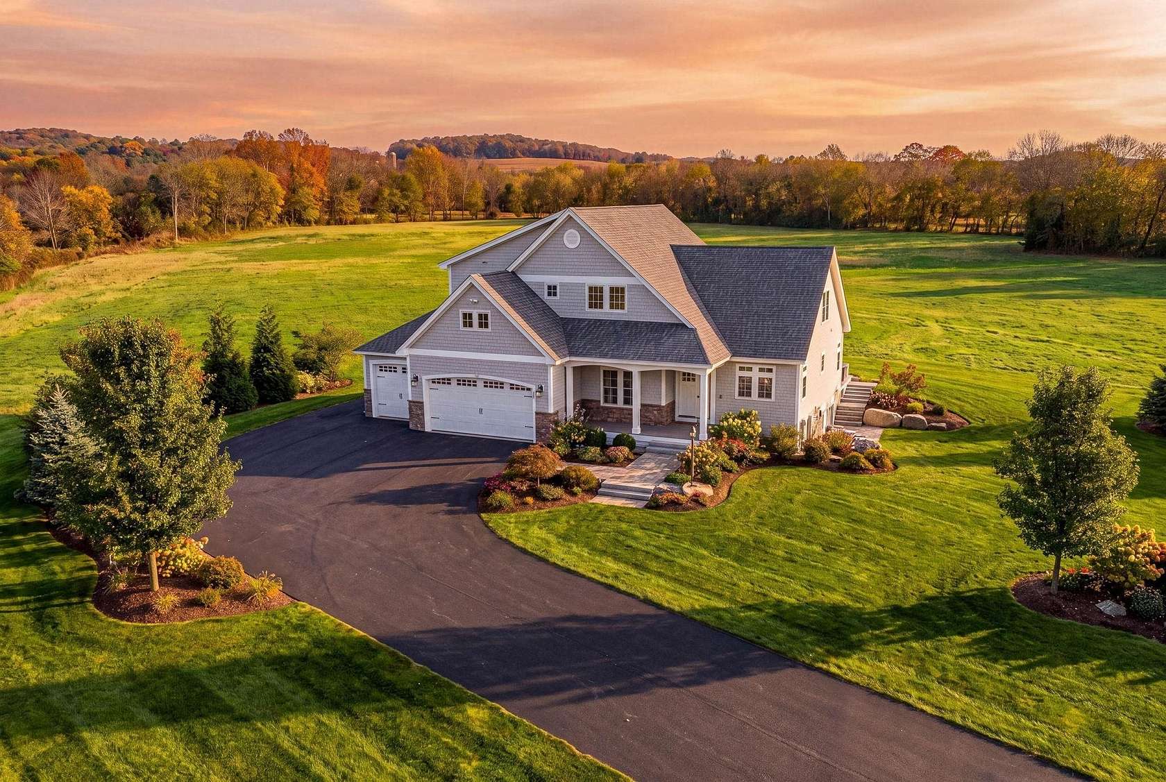 6.2 Acres of Land with Home for Sale in Amherst, New Hampshire