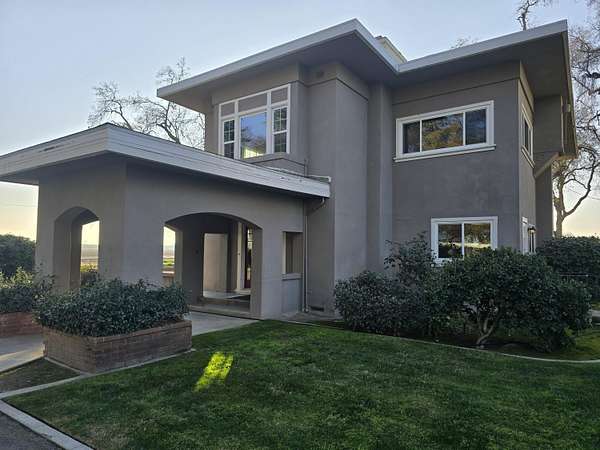 4.9 Acres of Land with Home for Sale in Lemoore, California