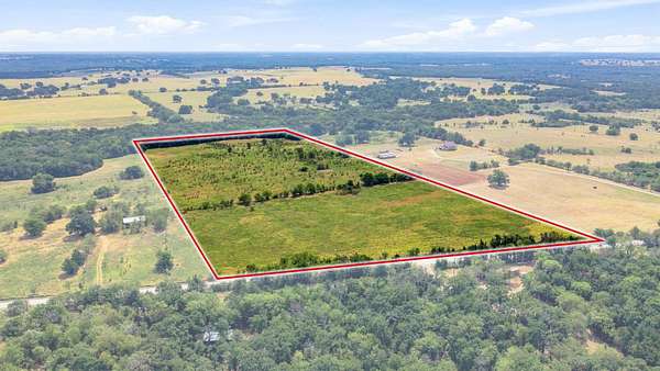 33.5 Acres of Land for Sale in Whitesboro, Texas