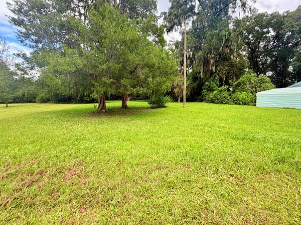 1.4 Acres of Residential Land for Sale in Chiefland, Florida